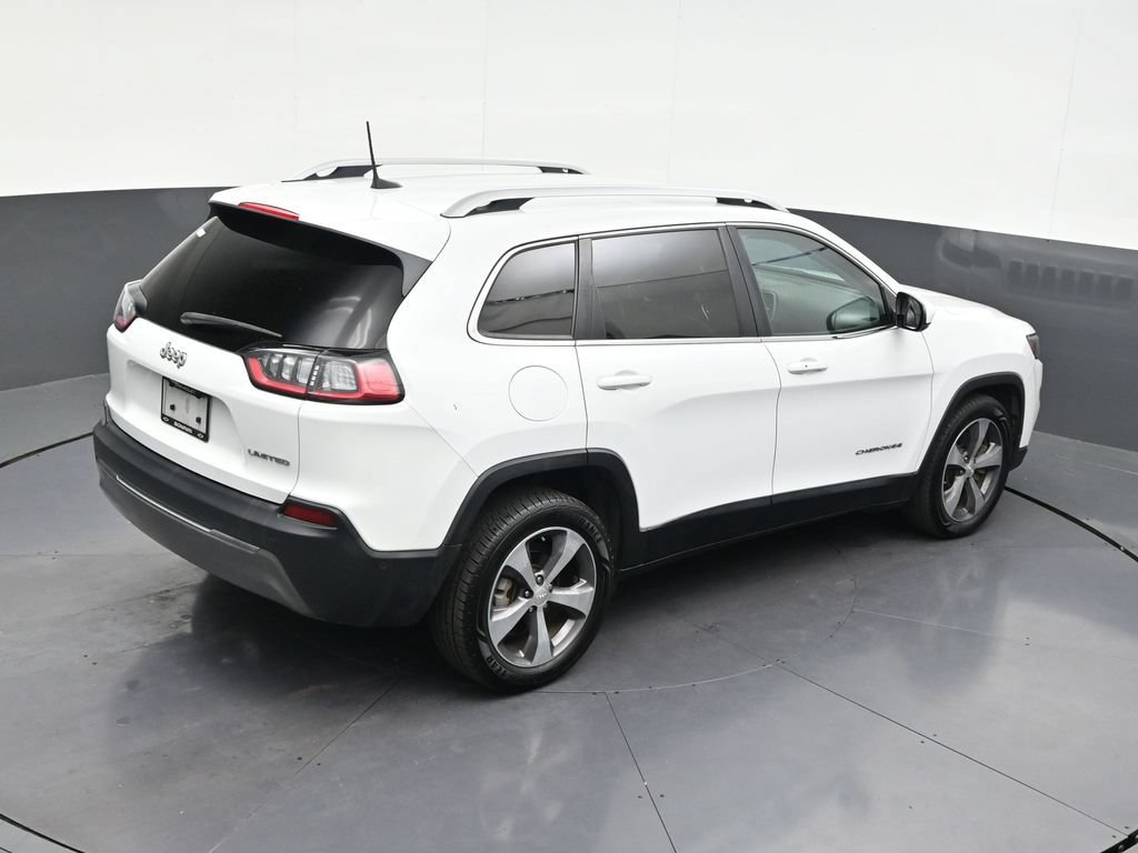 Used 2019 Jeep Cherokee Limited w/ Luxury Group FWD image 19