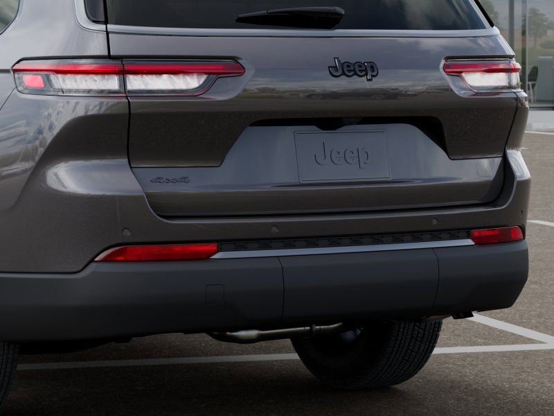 New 2026 Jeep Grand Cherokee L 4WD image 13