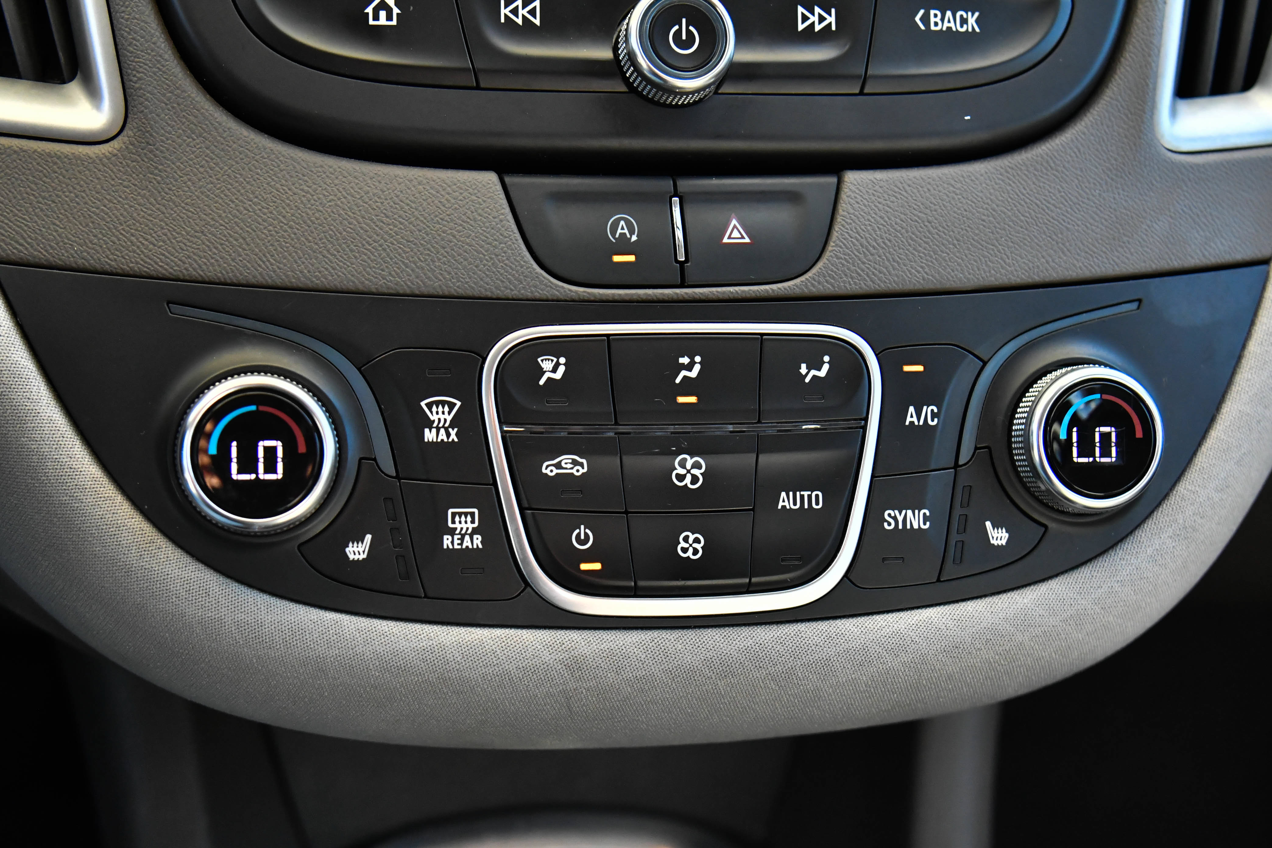 Used 2022 Chevrolet Malibu LT FWD image 21