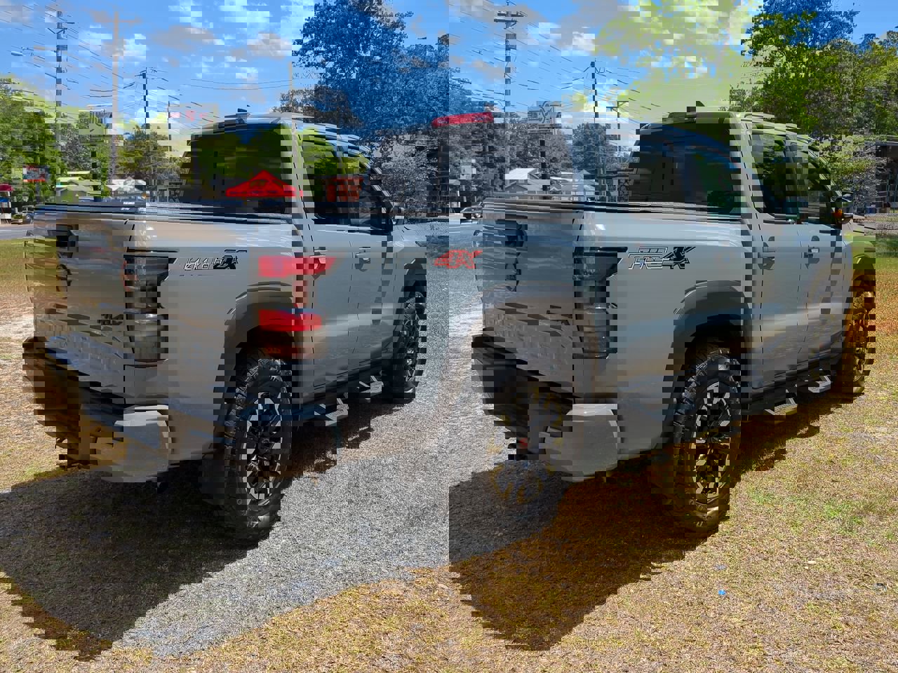 Used 2024 Nissan Frontier PRO-4X w/ Off-Road Protection Package image 4