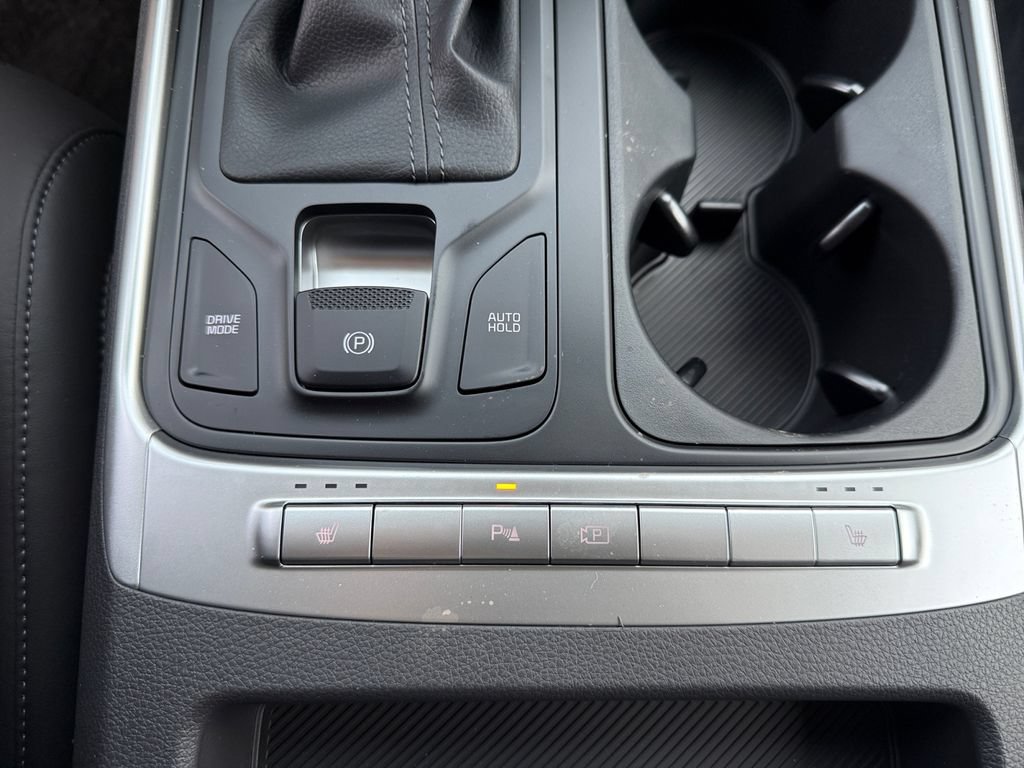 New 2026 Kia Carnival FWD image 20