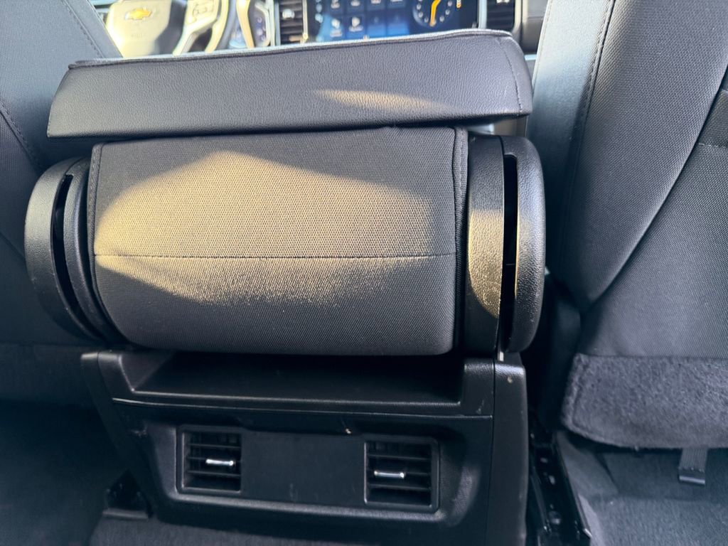 Used 2024 Chevrolet Silverado 3500 LT image 16