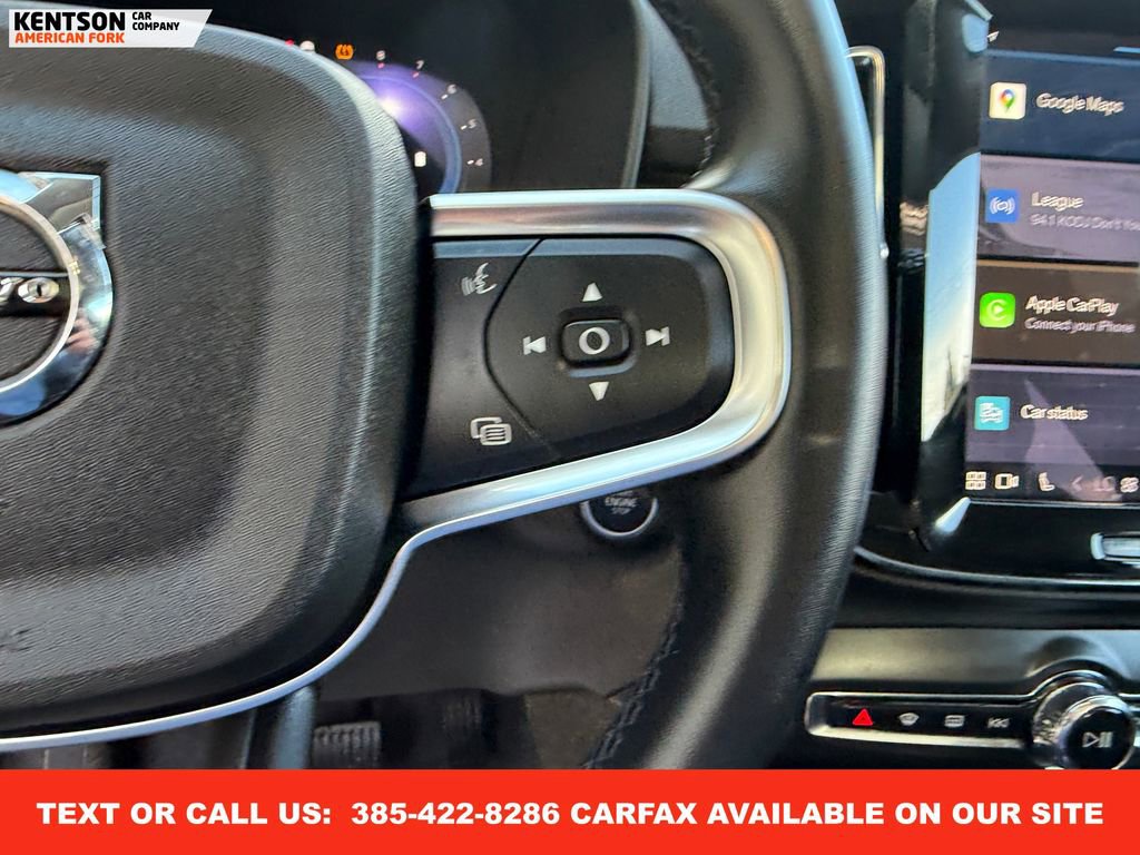 Used 2025 Volvo XC40 B5 Plus image 15
