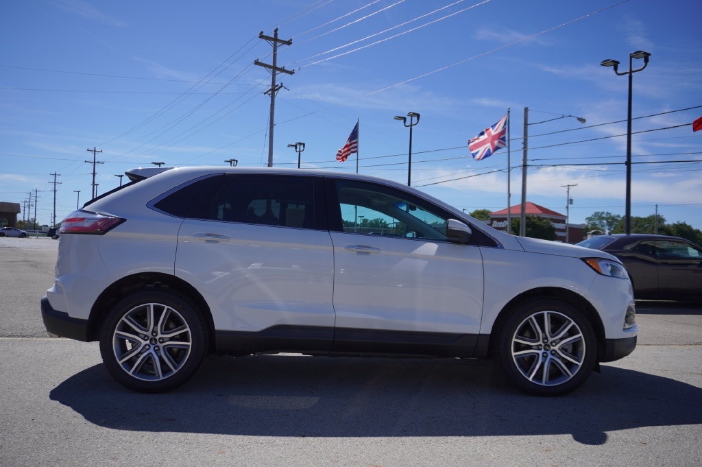 Used 2024 Ford Edge Titanium AWD/4WD image 8