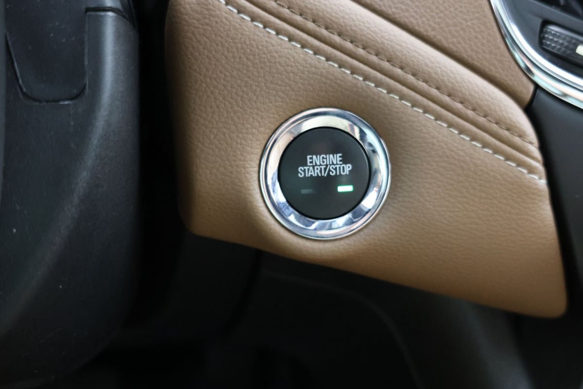 Used 2019 Chevrolet Cruze Premier w/ Sun And Sound Package FWD image 18