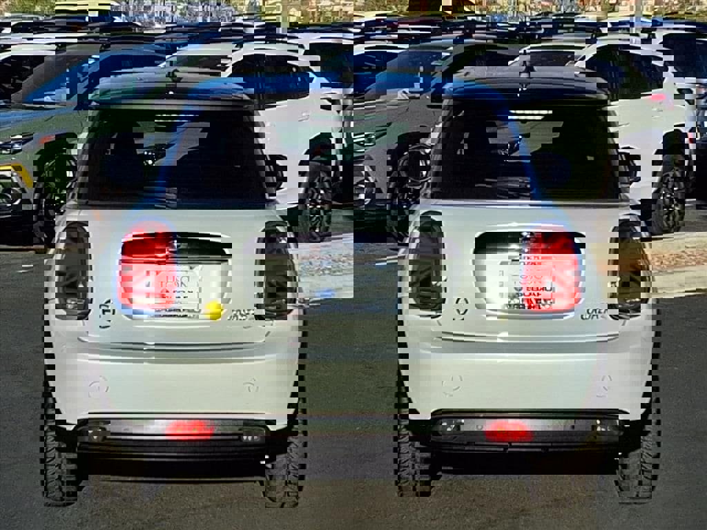 Used 2022 MINI Cooper SE image 11