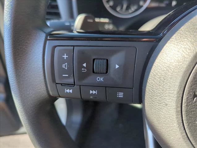 Used 2023 Nissan Rogue SV AWD/4WD image 14