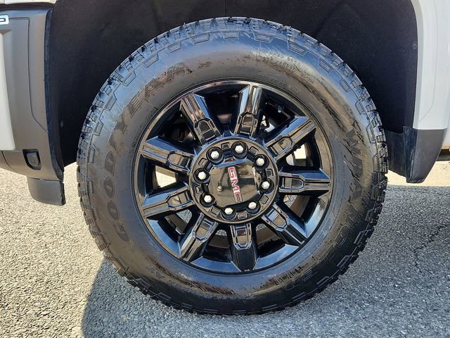Certified 2024 GMC Sierra 2500 AT4 w/ Technology Package image 8
