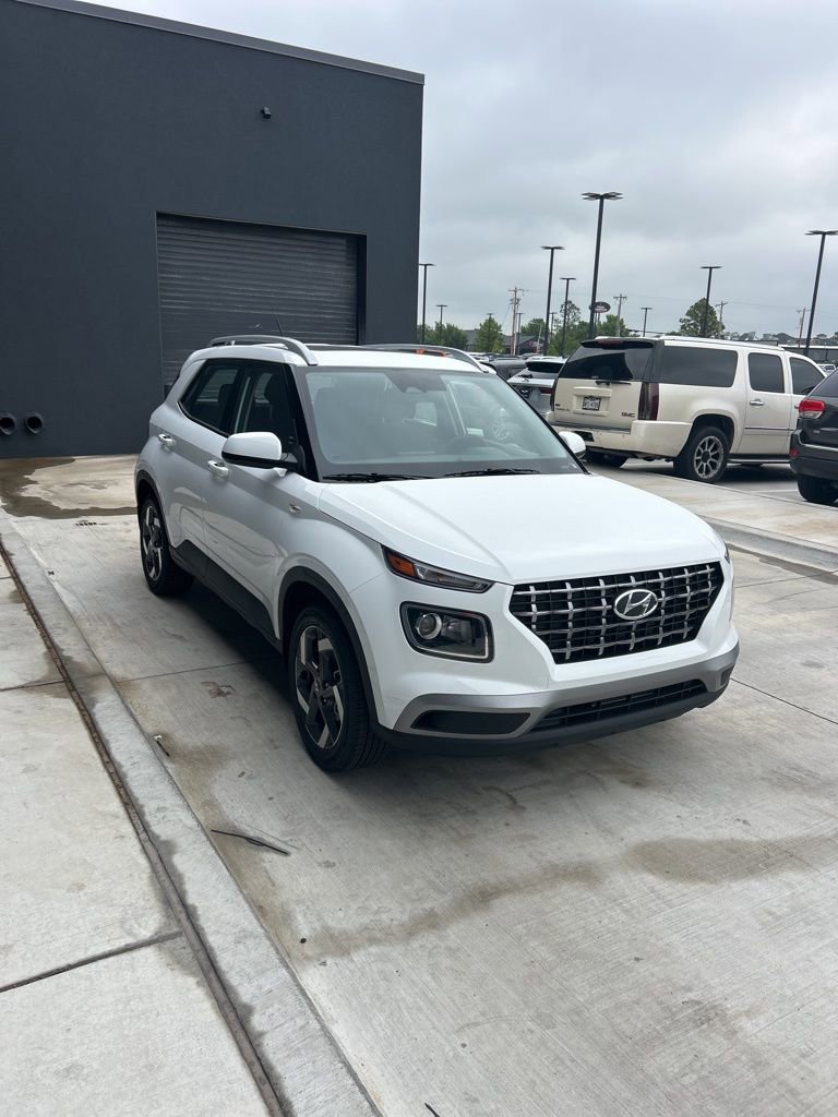 New 2026 Hyundai Venue SEL image 3