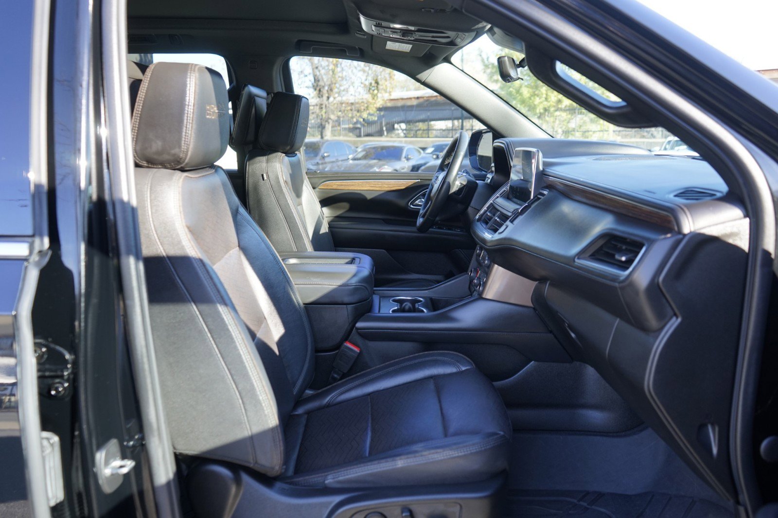 Used 2023 Chevrolet Tahoe High Country image 19