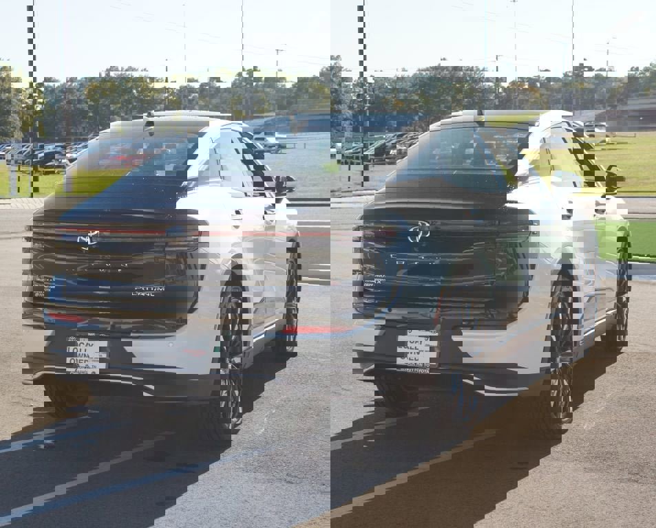 Used 2025 Toyota Crown Platinum image 20