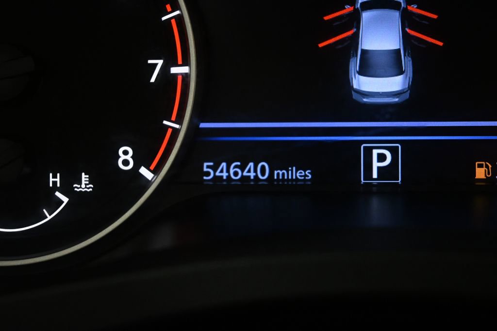 Used 2024 Nissan Altima 2.5 SV image 11