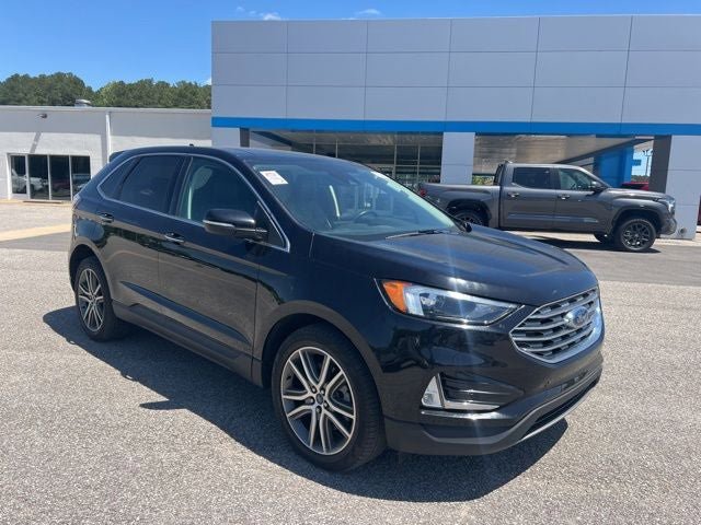 Used 2022 Ford Edge Titanium w/ Class II Trailer Tow Package AWD/4WD image 8