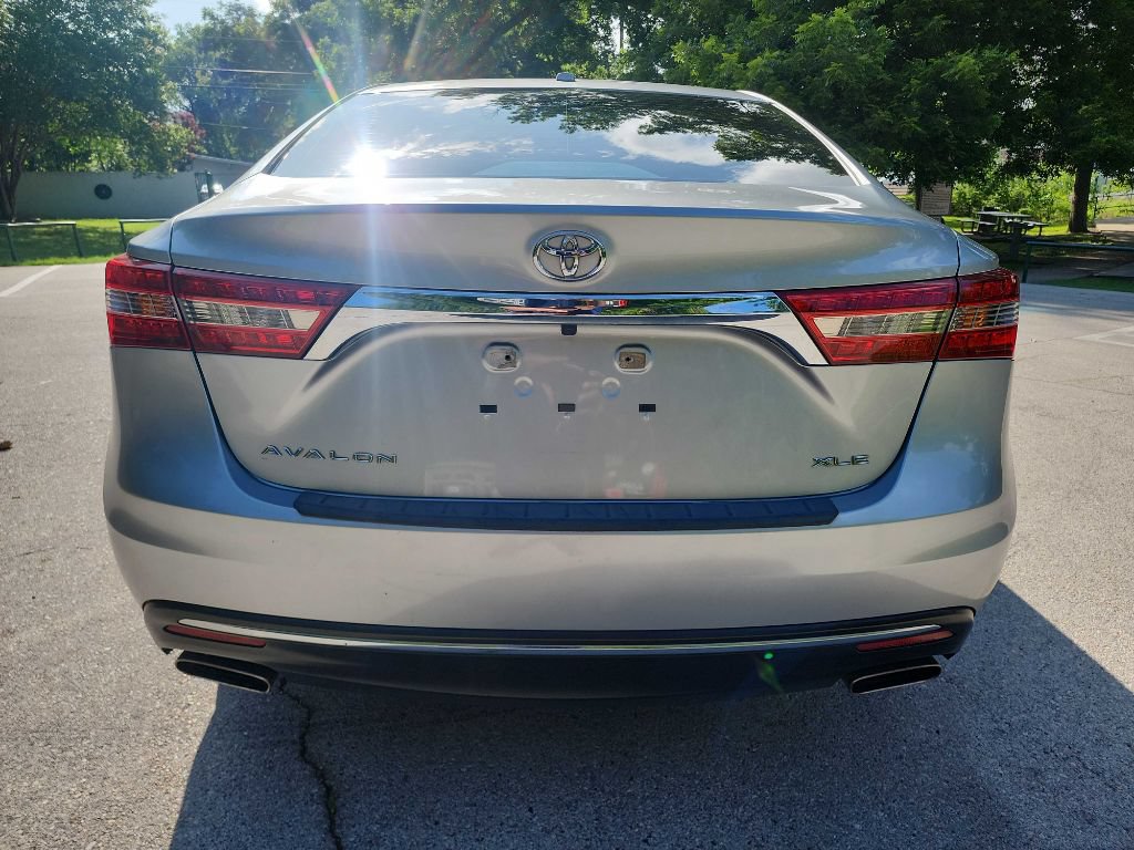 Used 2017 Toyota Avalon XLE FWD image 6