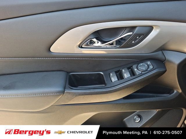 Certified 2023 Chevrolet Traverse LT image 16