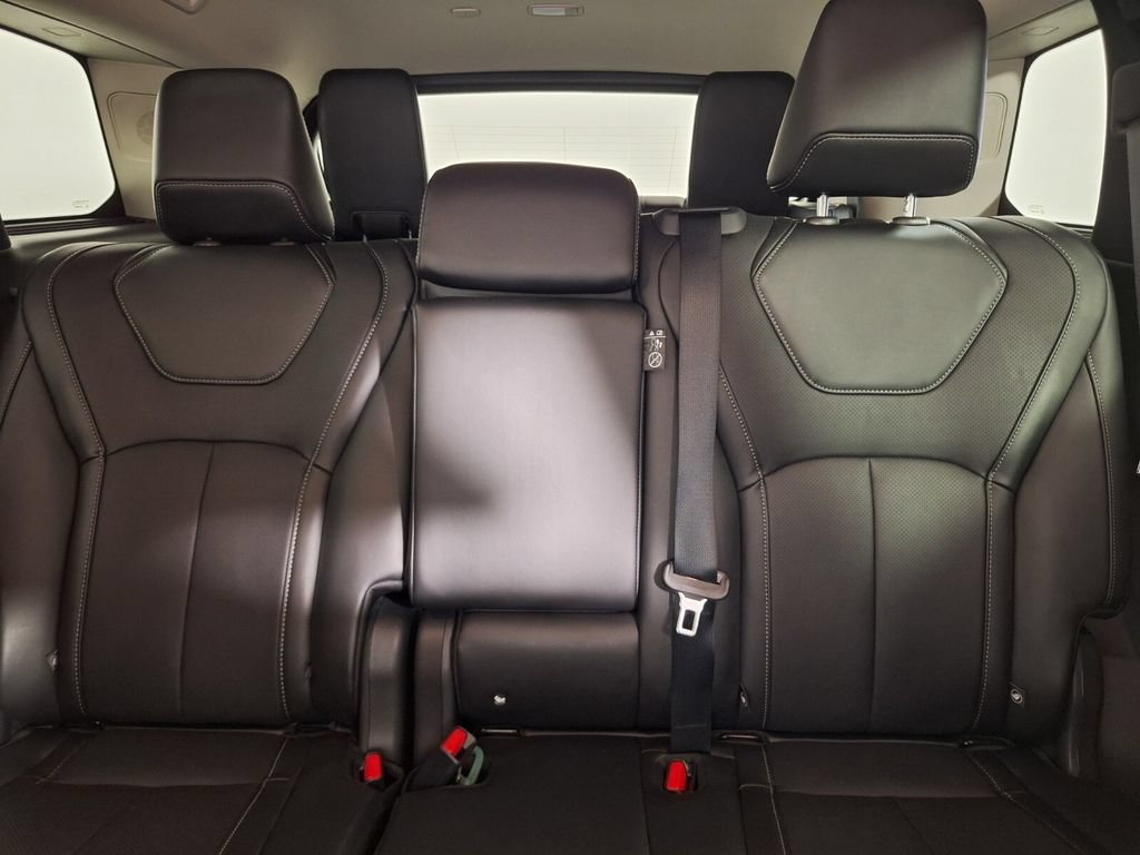 Used 2026 INFINITI QX60 Luxe w/ Cargo Package AWD/4WD image 26