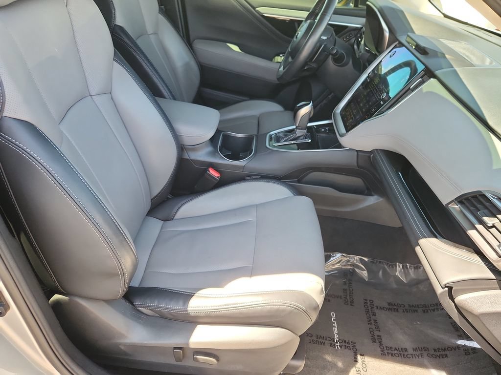 Used 2025 Subaru Outback Limited w/ Popular Package #2 AWD/4WD image 15