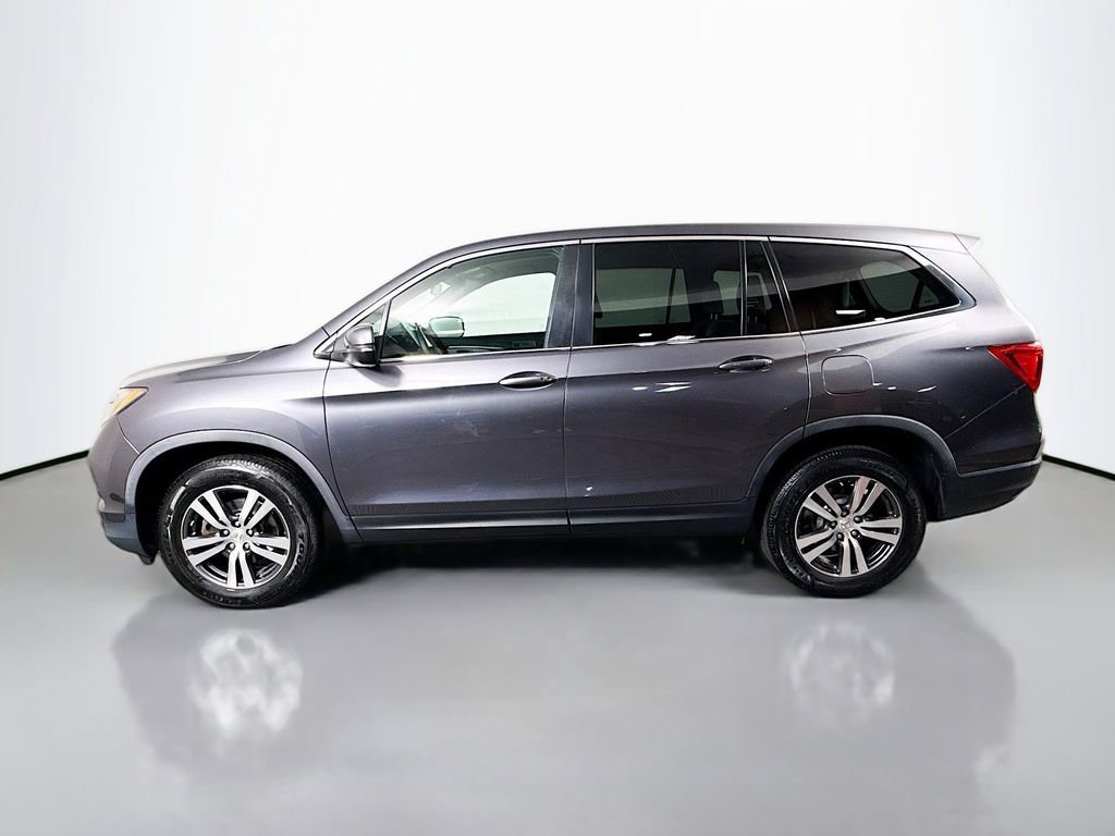 Used 2017 Honda Pilot EX image 4