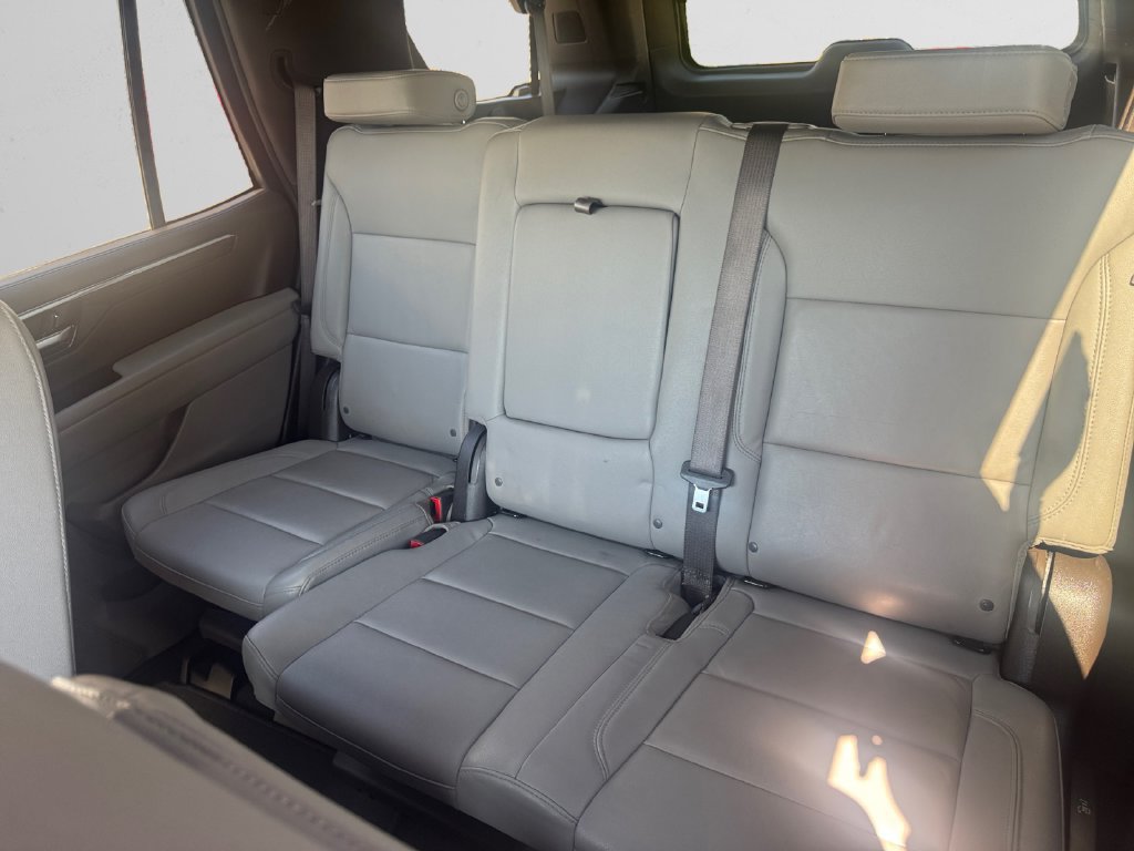 Used 2025 Chevrolet Tahoe LT AWD/4WD image 13