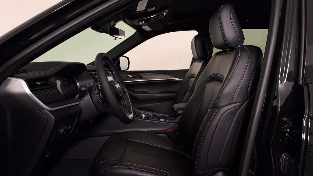 New 2027 Jeep Grand Cherokee L Limited AWD/4WD image 14