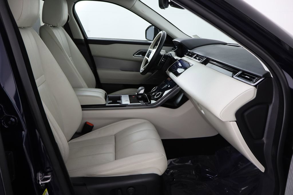 Used 2021 Land Rover Range Rover Velar R-Dynamic S image 18