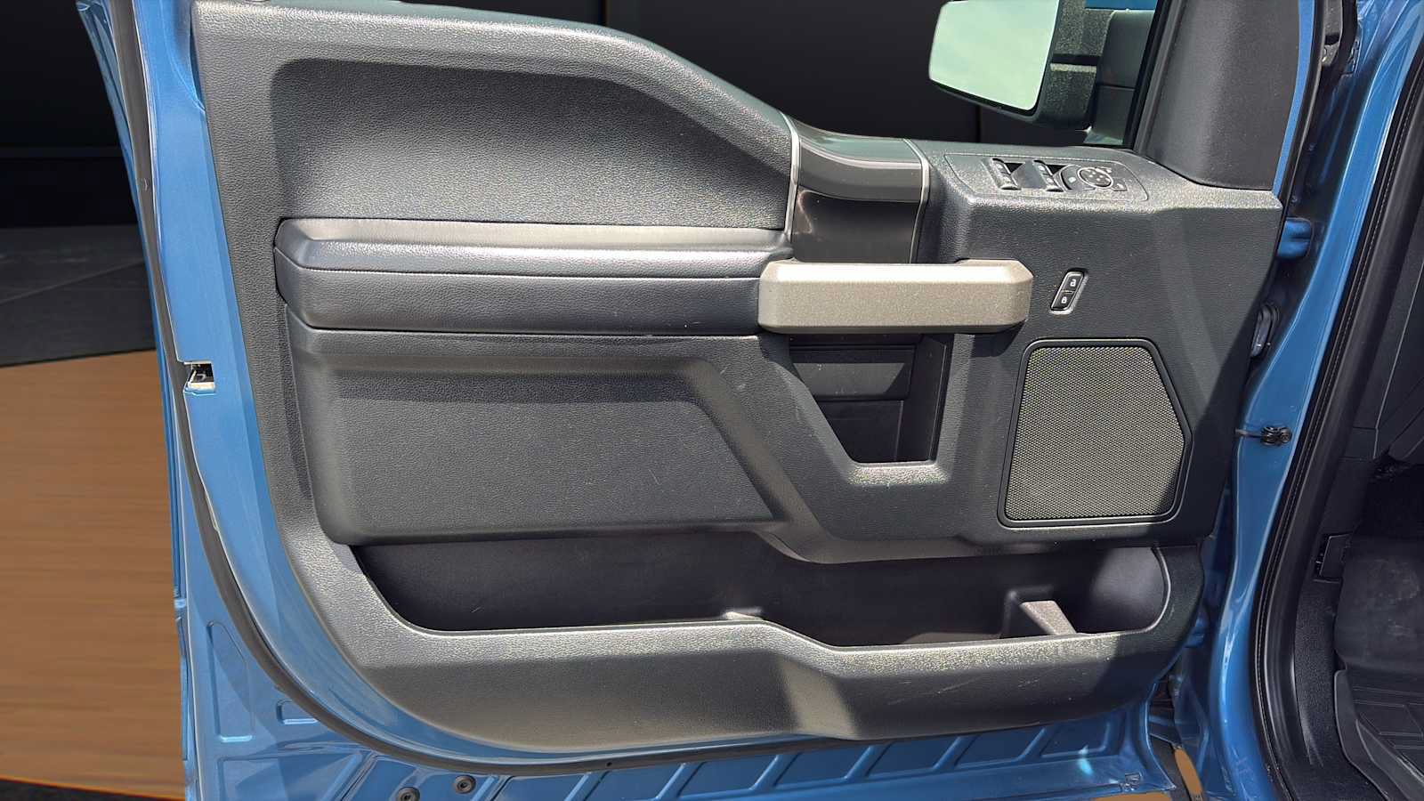 Used 2020 Ford F150 Raptor AWD/4WD image 16