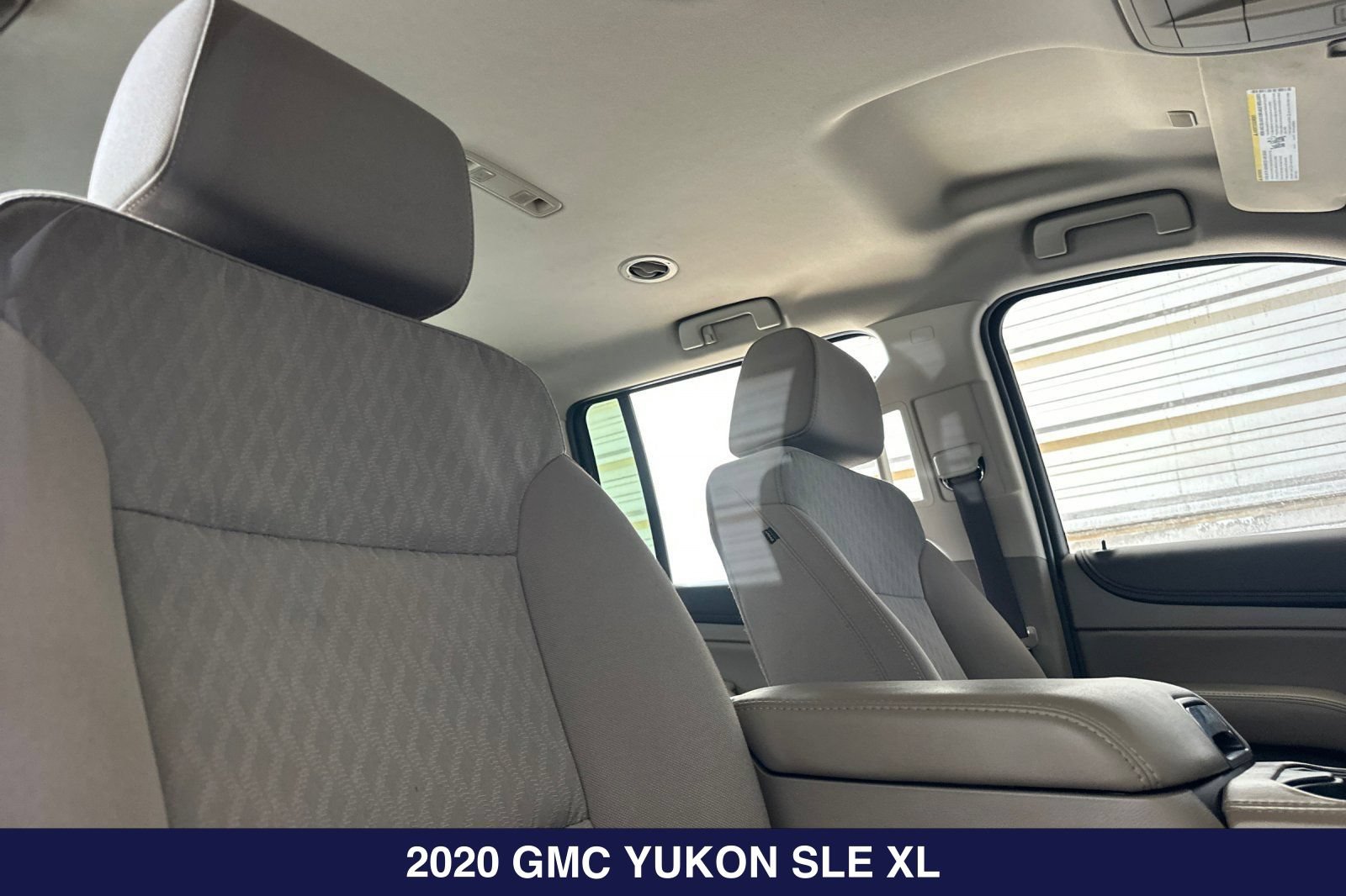 Used 2020 GMC Yukon XL SLE w/ SLE Value Package RWD image 19