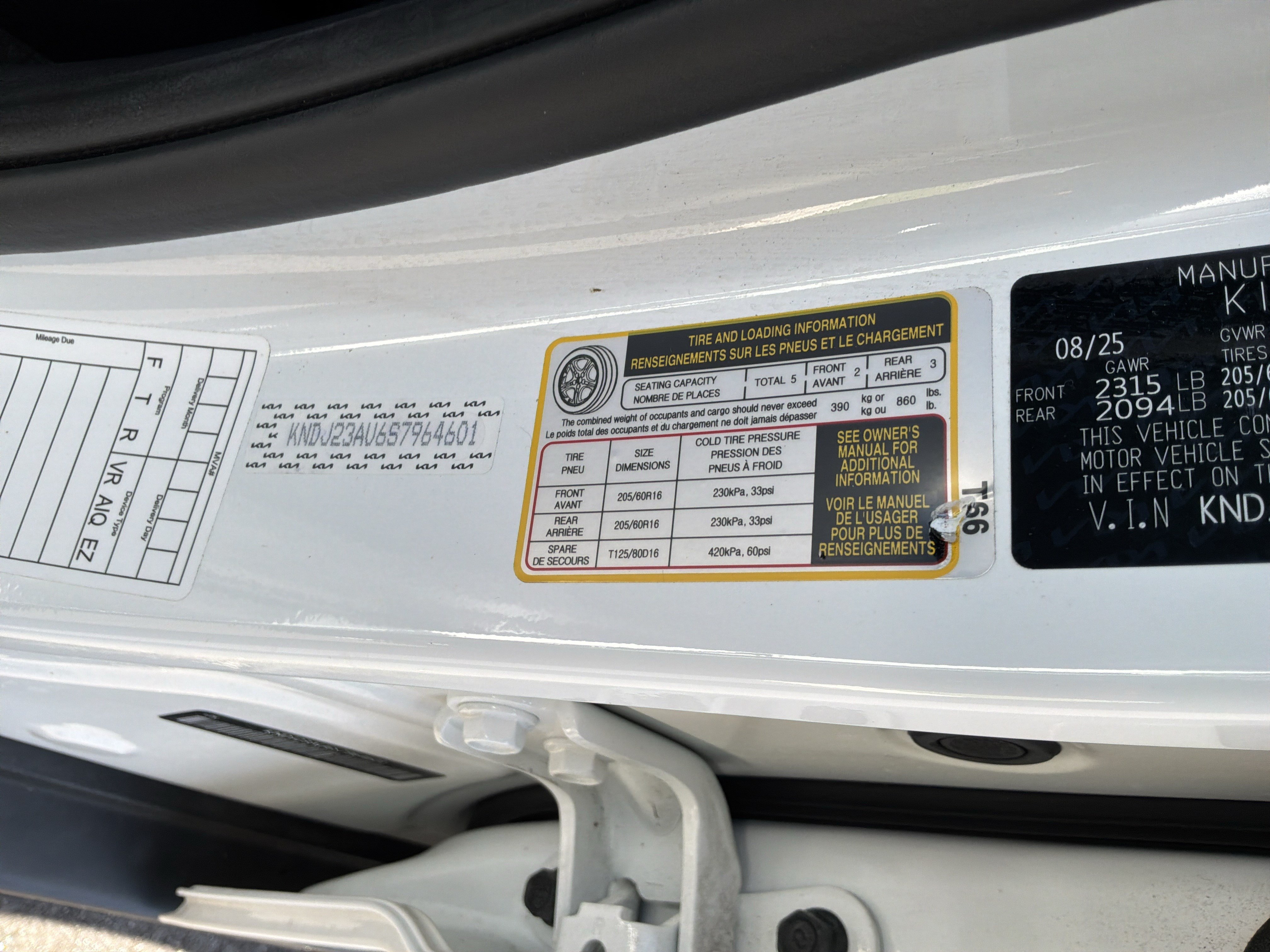 Used 2025 Kia Soul LX w/ LX Technology Package FWD image 33