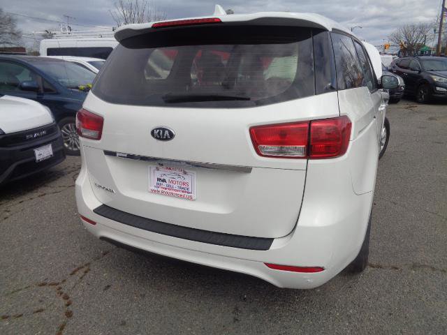 Used 2016 Kia Sedona L image 22