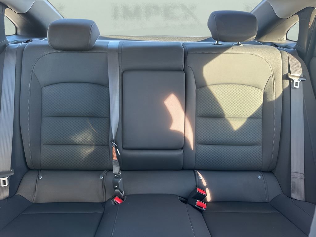 Used 2024 Chevrolet Malibu LT image 11