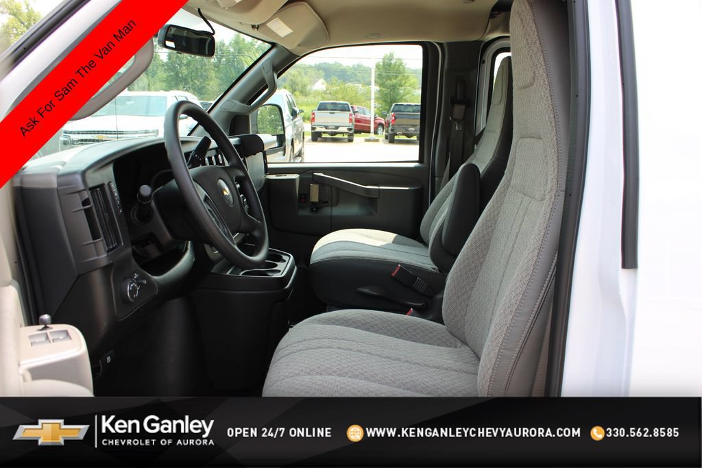 New 2026 Chevrolet Express 2500 Extended w/ Driver Convenience Package RWD image 7
