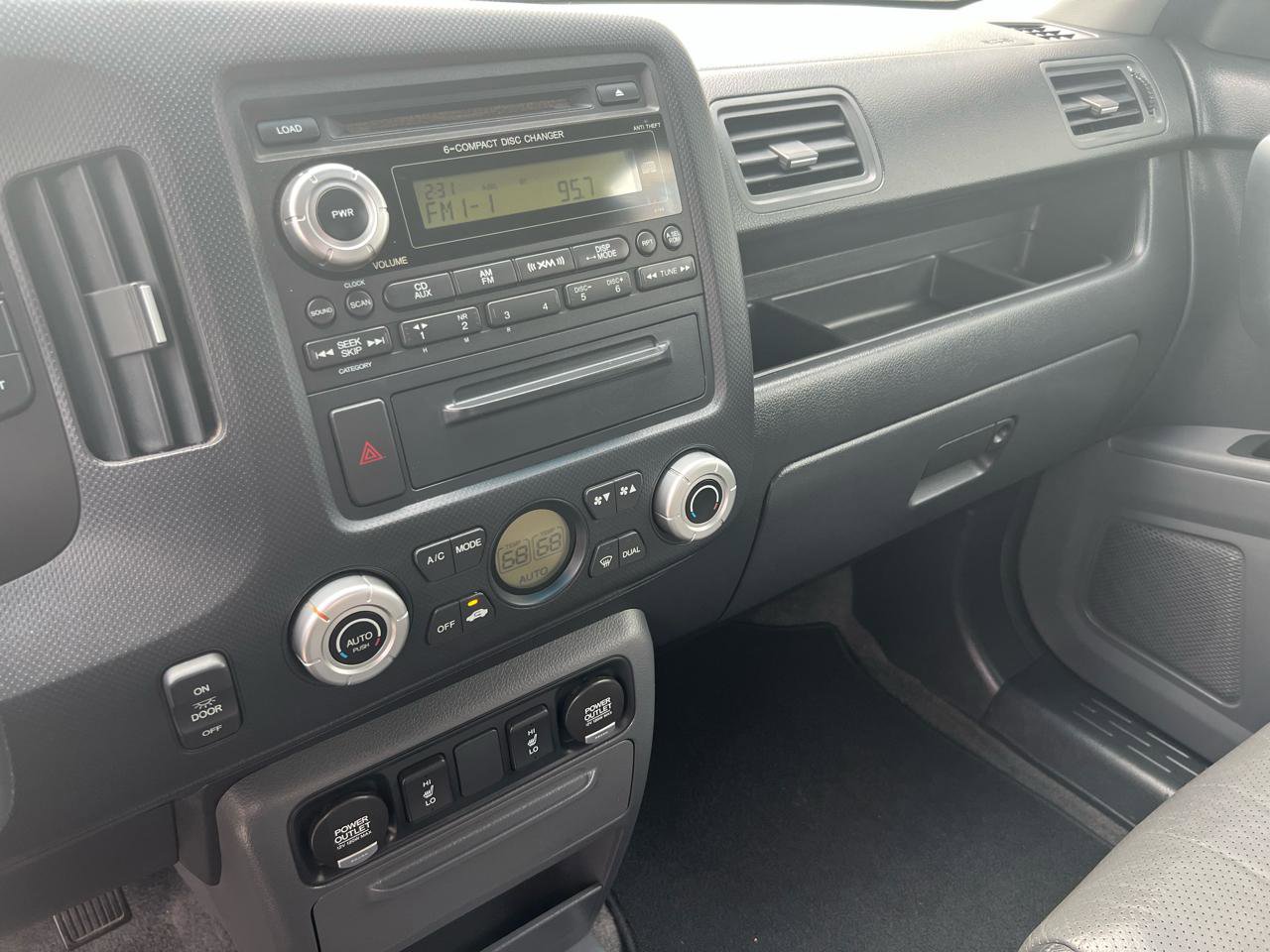 Used 2006 Honda Ridgeline RTL image 19