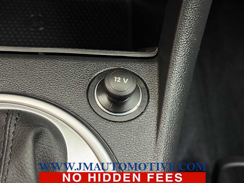 Used 2012 Volkswagen Beetle 2.5 FWD image 30