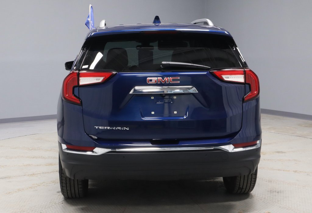 Used 2022 GMC Terrain SLT image 9