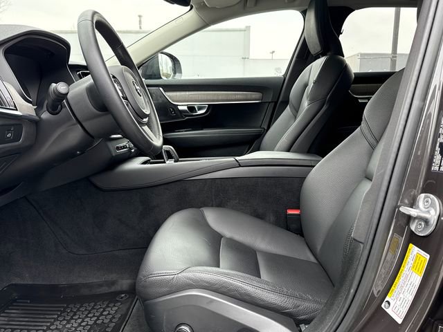 Certified 2023 Volvo V90 B6 Cross Country Plus w/ Climate Package image 12