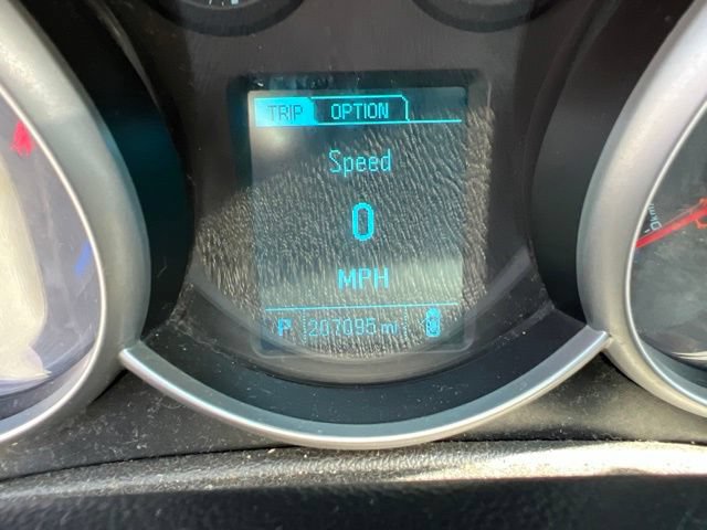 Used 2014 Chevrolet Cruze LS FWD image 12