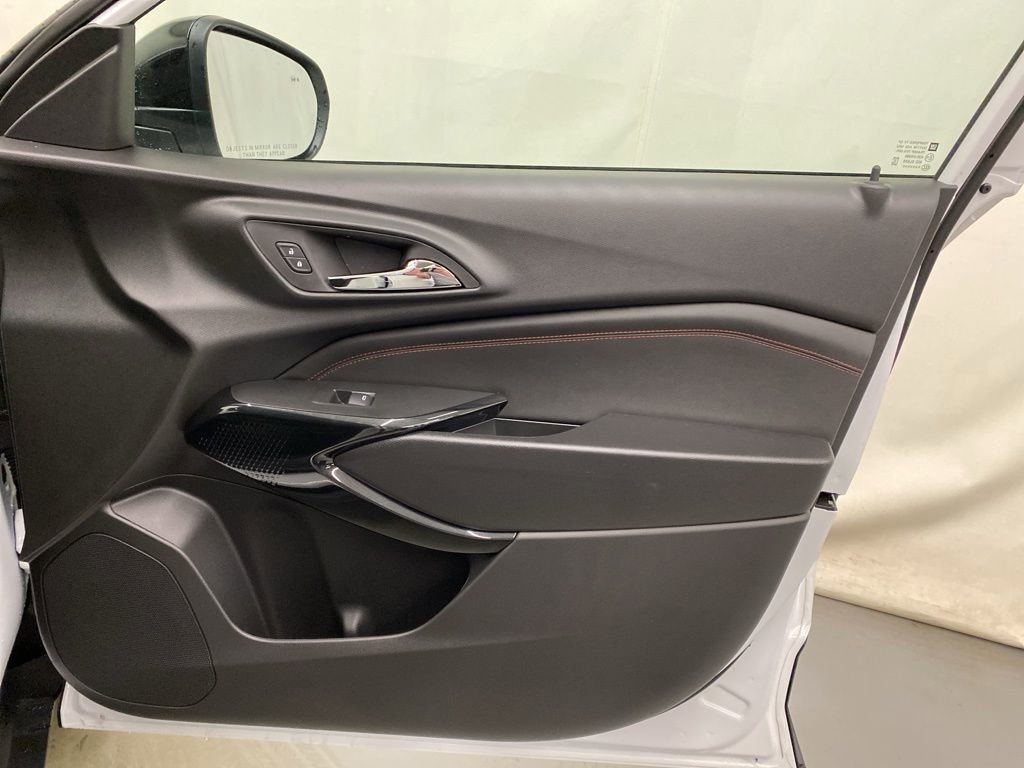 New 2026 Chevrolet Trax RS w/ Driver Confidence Package image 11