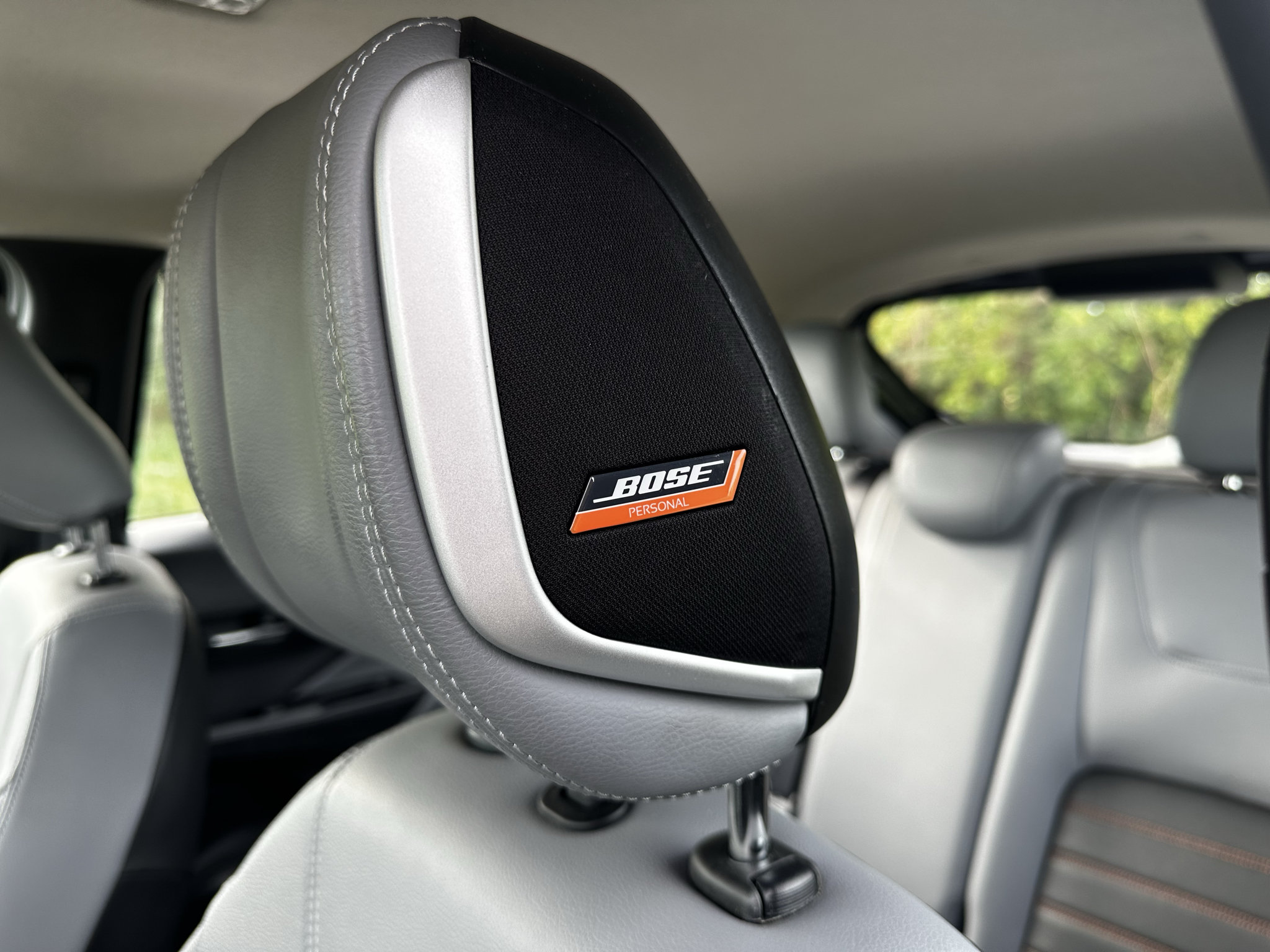 Used 2023 Nissan Kicks SR w/ SR Premium Package FWD image 12
