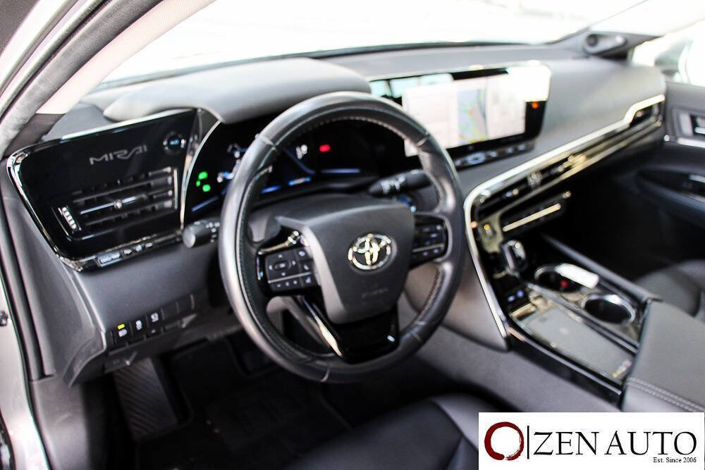 Used 2022 Toyota Mirai w/ Advanced Technology Package RWD image 23