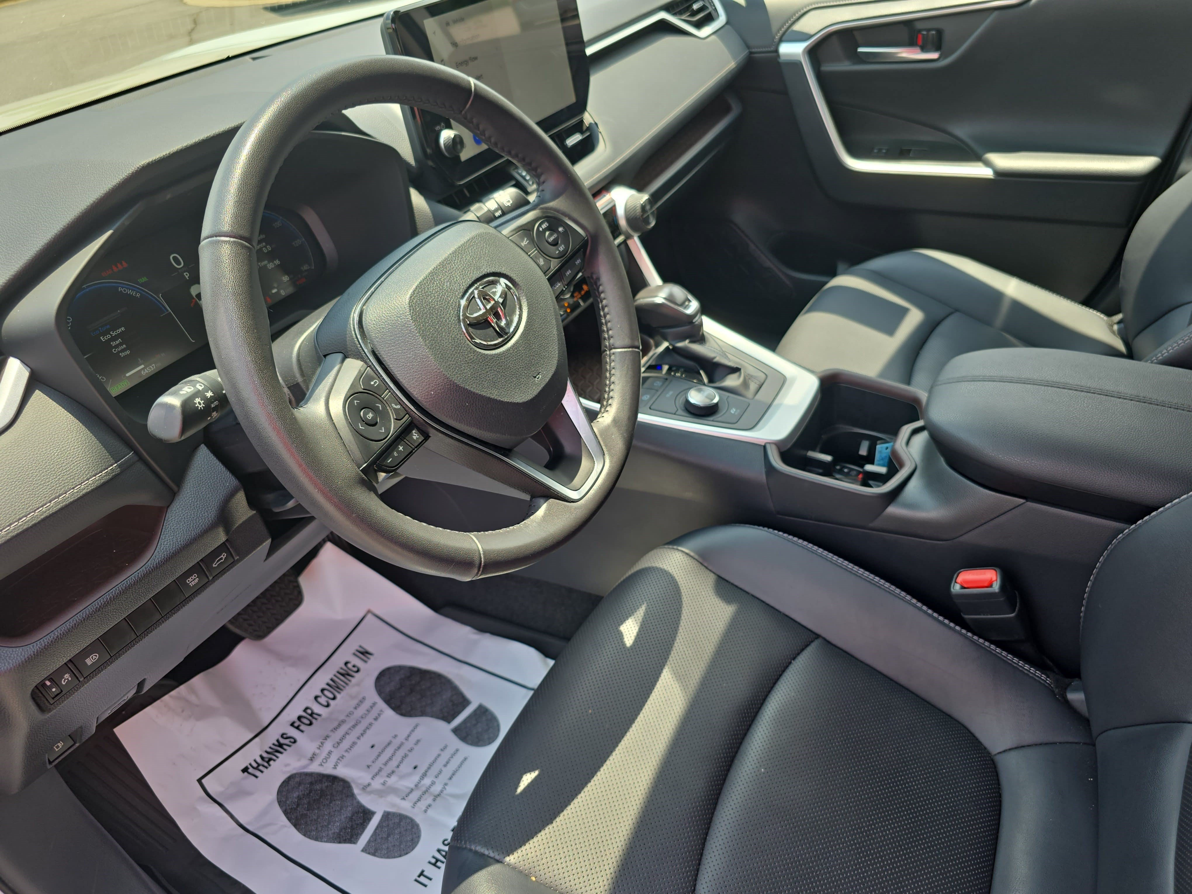 Used 2025 Toyota RAV4 Limited AWD/4WD image 15