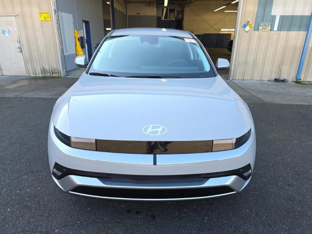 Used 2026 Hyundai Ioniq 5 SEL image 2