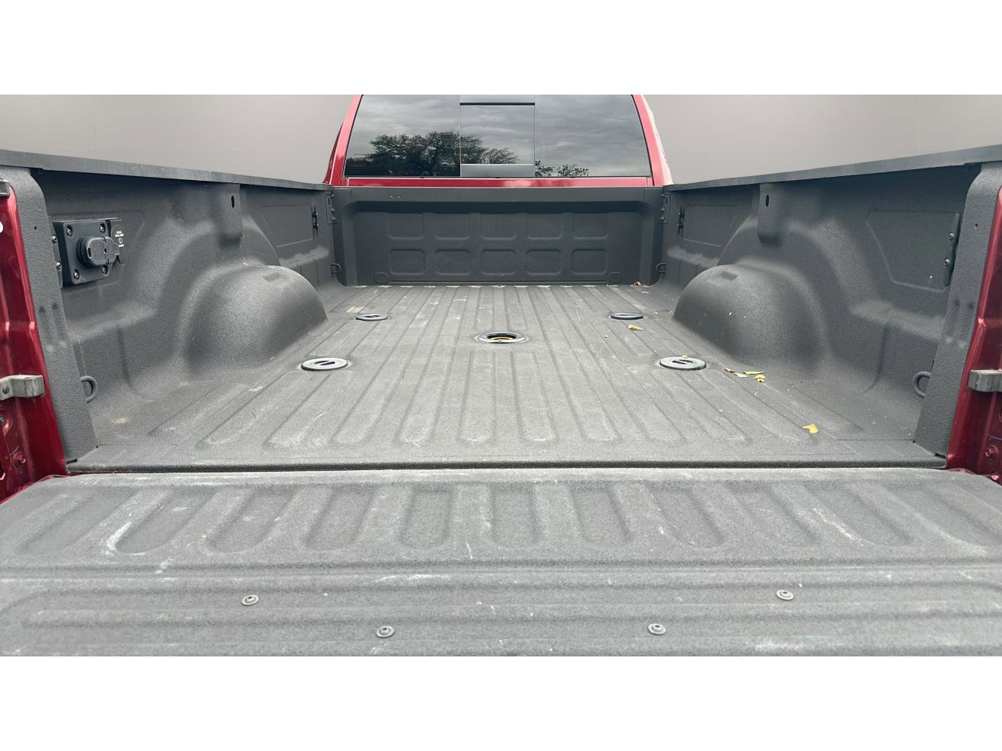 Used 2024 RAM 3500 Laramie w/ Night Edition AWD/4WD image 19