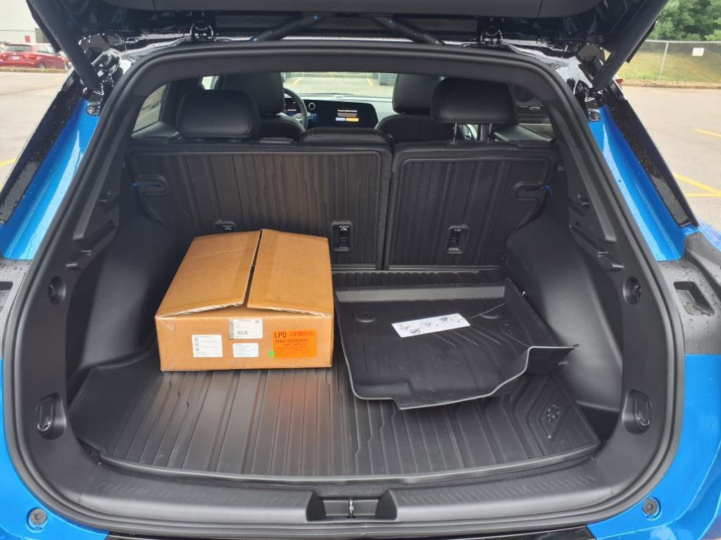 New 2025 Chevrolet Equinox EV RS image 9