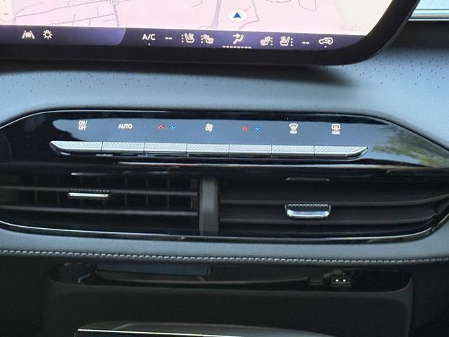 New 2026 Buick Enclave Avenir w/ Super Cruise Package FWD image 15
