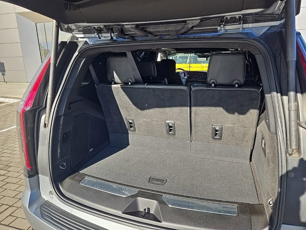 Used 2023 Cadillac Escalade V image 18