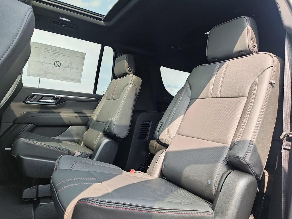 New 2026 Chevrolet Suburban RST w/ Advanced Technology Package AWD/4WD image 14