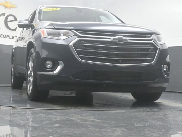 Used 2021 Chevrolet Traverse Premier w/ LPO, Floor Liner Package AWD/4WD image 3
