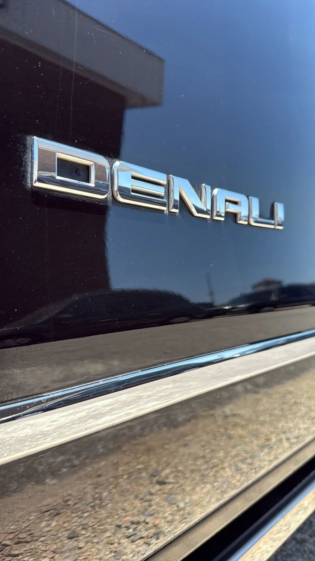 Used 2017 GMC Sierra 1500 Denali w/ Denali Ultimate Package AWD/4WD image 9