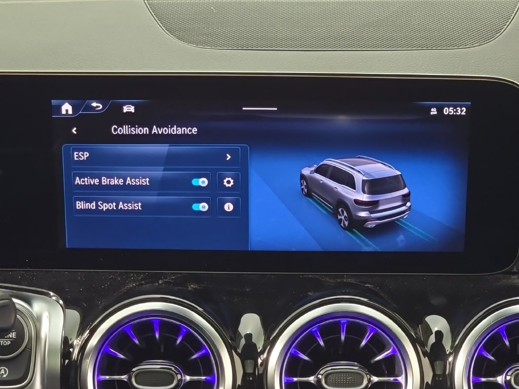 New 2026 Mercedes-Benz GLB 250 4MATIC image 20