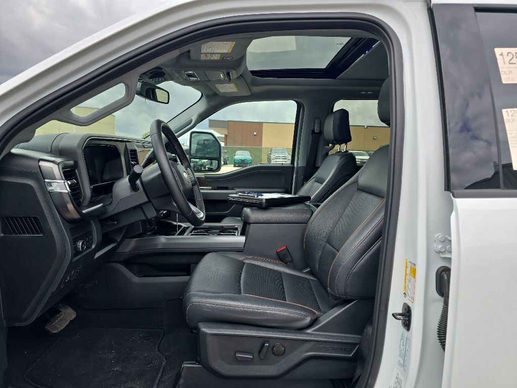 Used 2026 Ford F350 Lariat AWD/4WD image 8